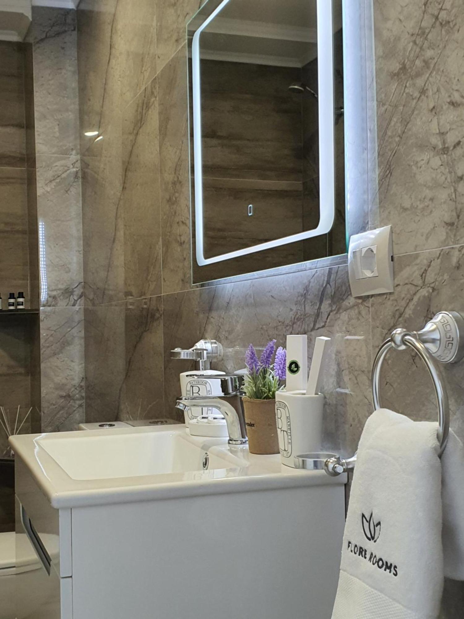 Flore Rooms Sarande Ngoại thất bức ảnh