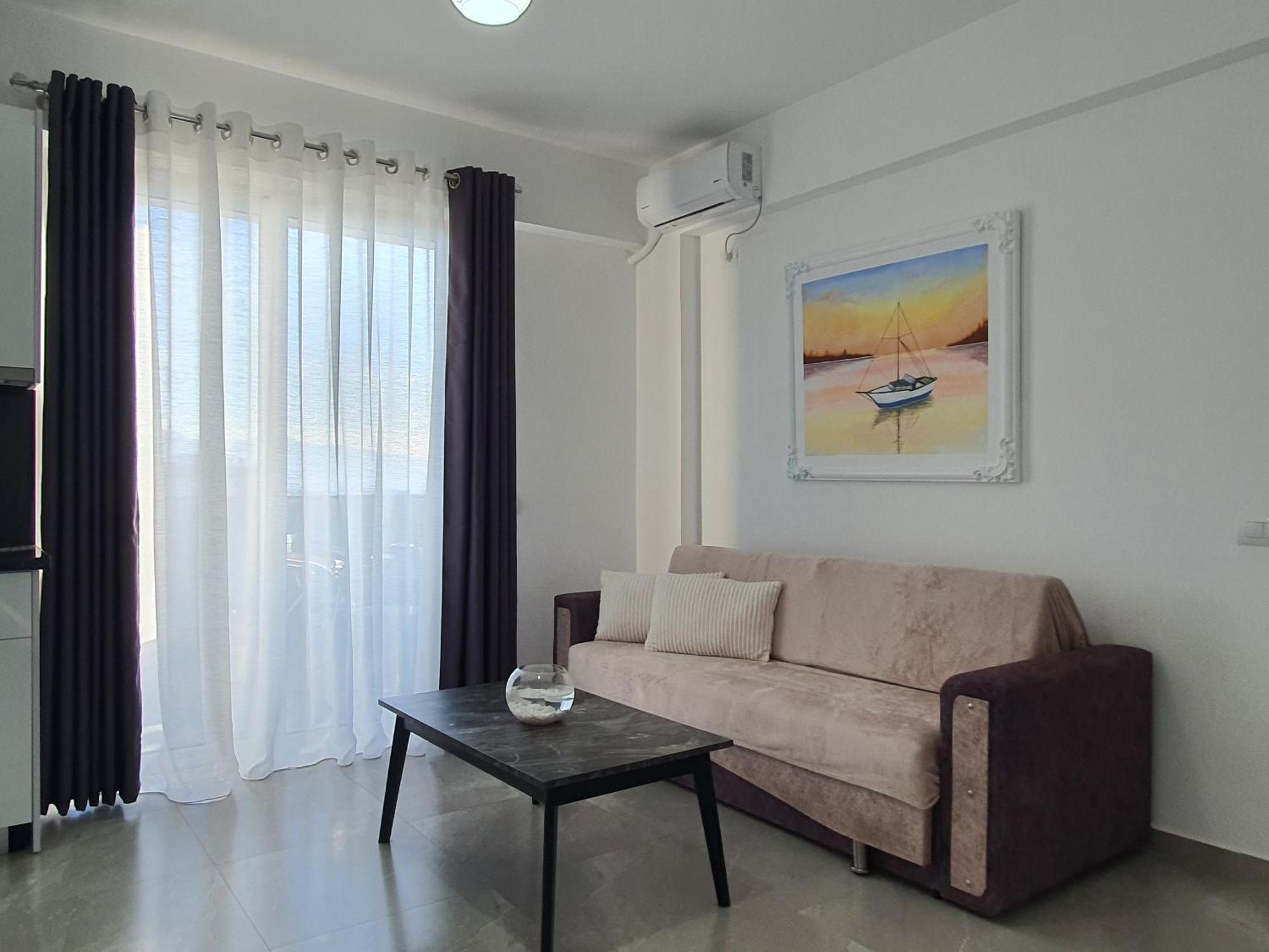 Flore Rooms Sarande Ngoại thất bức ảnh