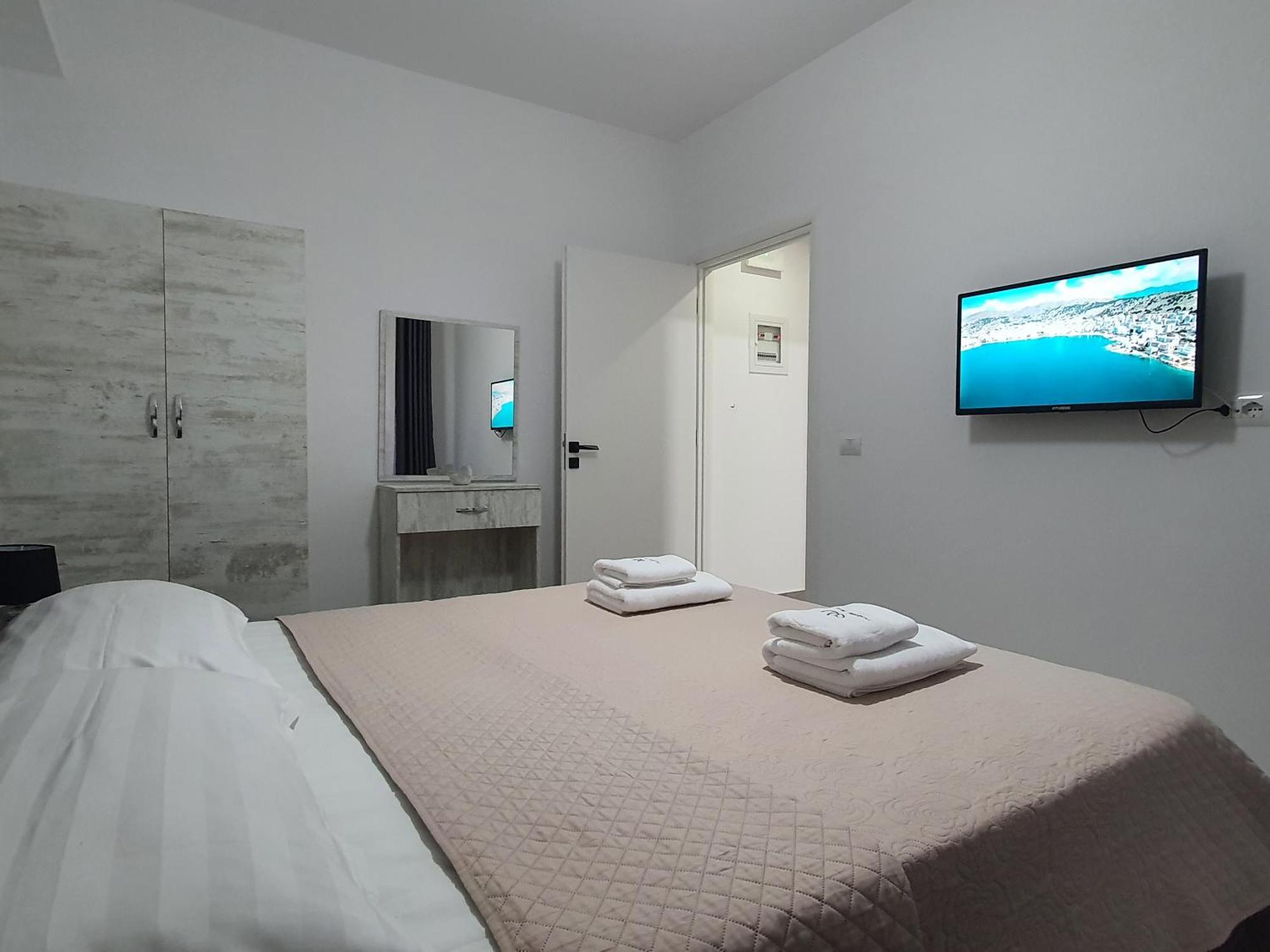 Flore Rooms Sarande Ngoại thất bức ảnh