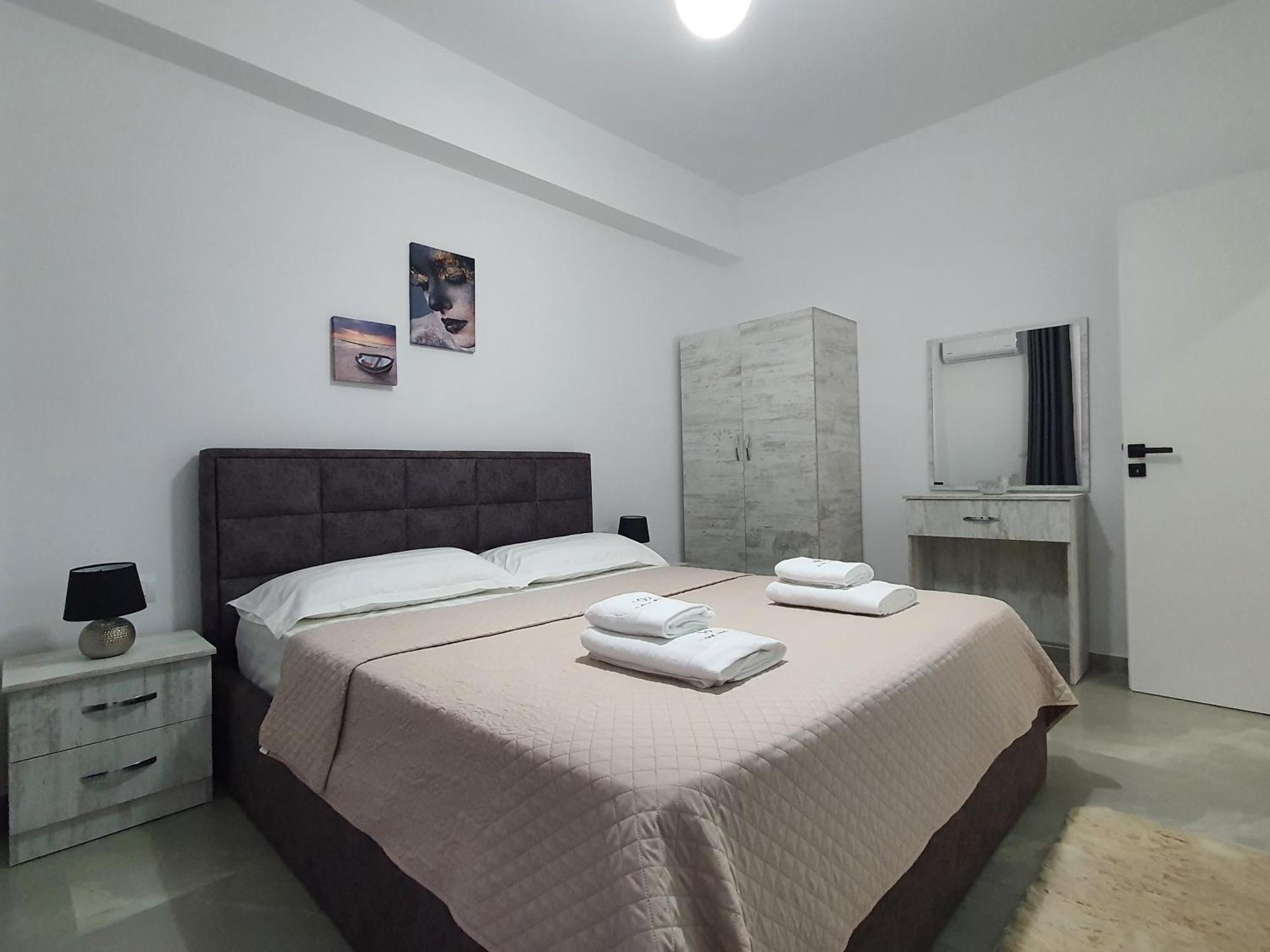 Flore Rooms Sarande Ngoại thất bức ảnh
