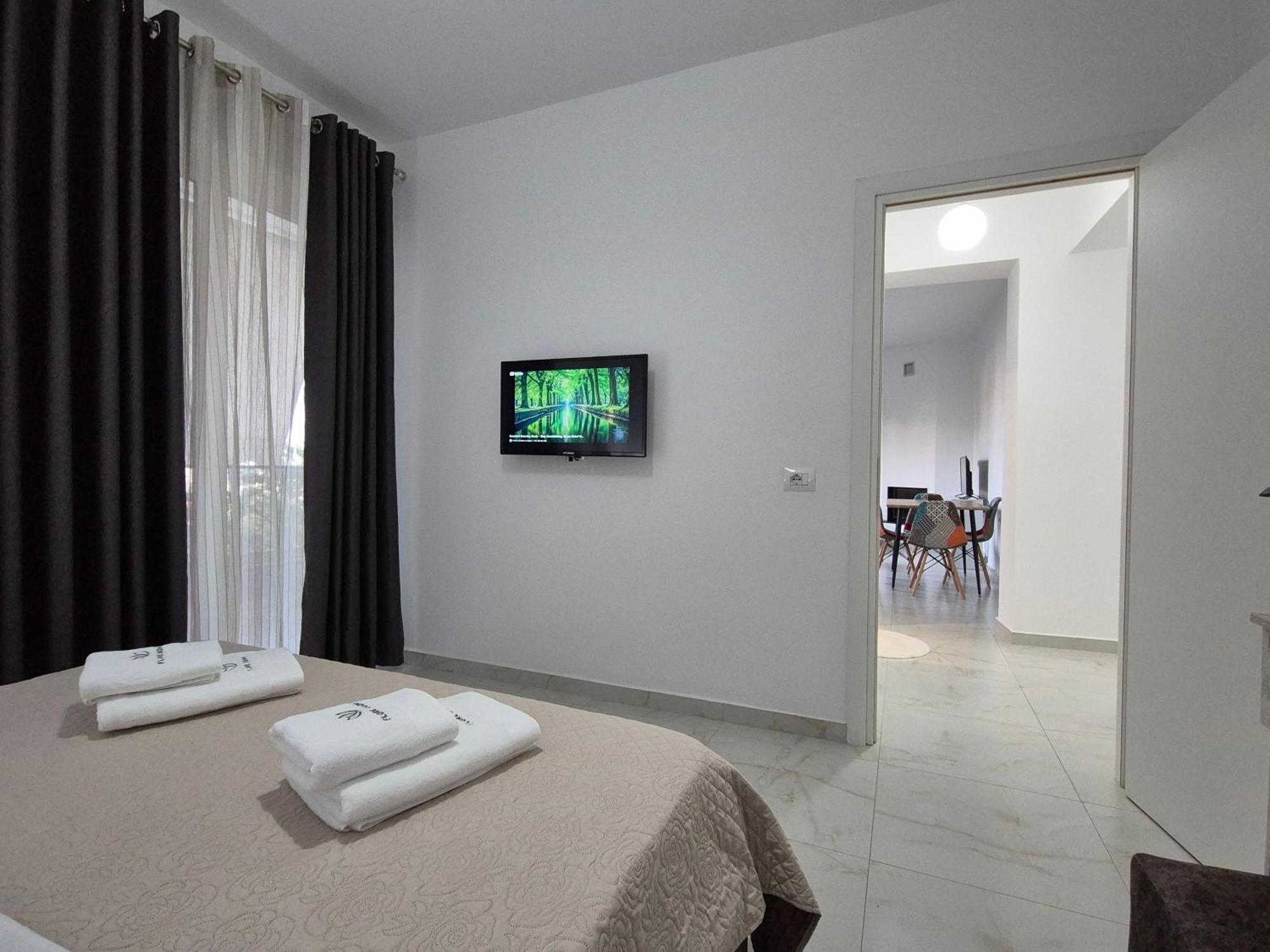 Flore Rooms Sarande Ngoại thất bức ảnh