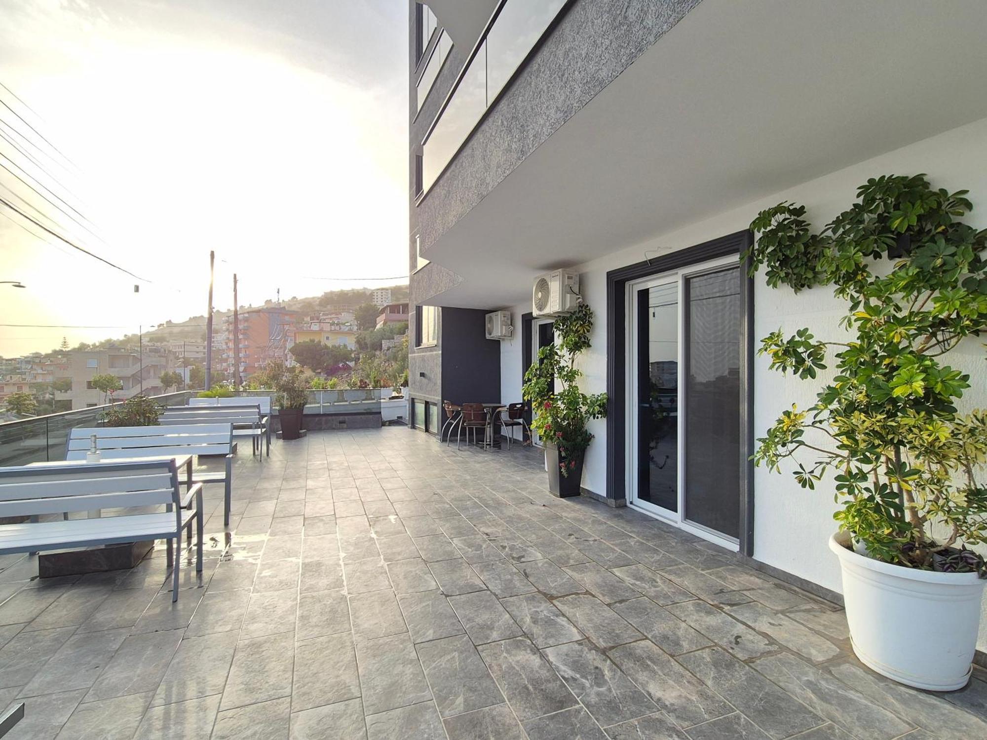 Flore Rooms Sarande Ngoại thất bức ảnh